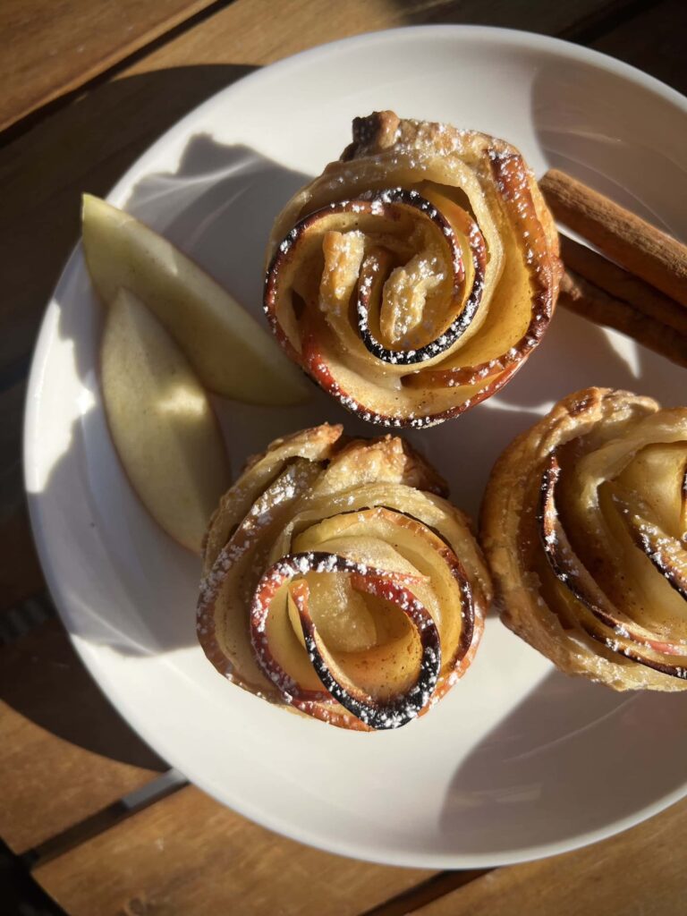 Apple Rose Pastries