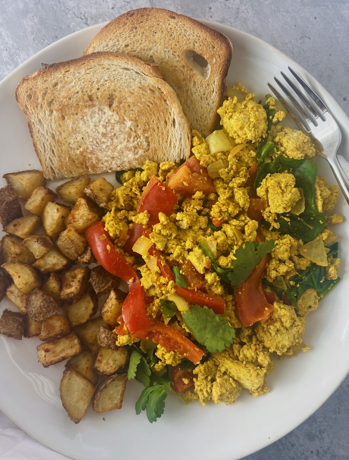 This is a picture of curry tofu scramble overhead picture.