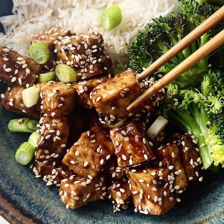 Crispy Asian Tofu (Easy Air Fryer Recipe) - Naturallie Plant-Based