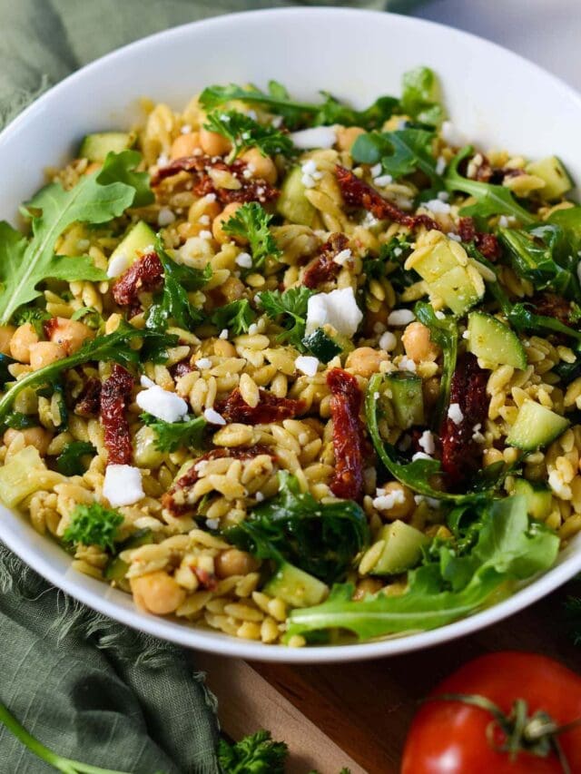 cropped-pesto-orzo-salad-vegan.jpg