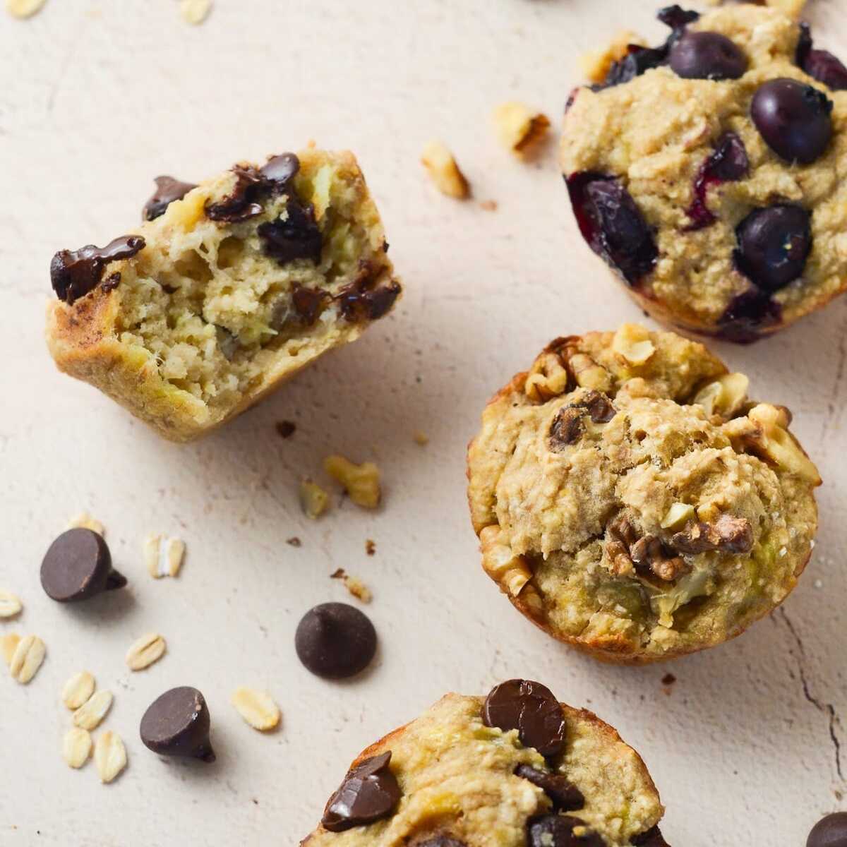 Easy 3-Ingredient Banana Oatmeal Muffins (Vegan)-image
