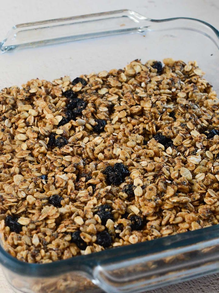 Healthy Blueberry Crisp Granola Bars - Naturallie Plant-Based