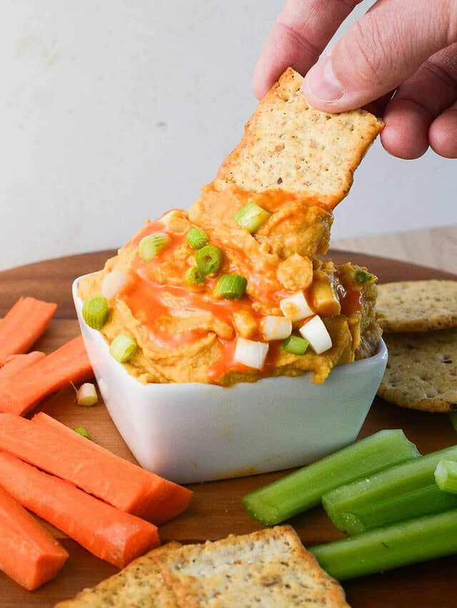 Creamy Buffalo Chickpea Dip (Vegan) Naturallie PlantBased