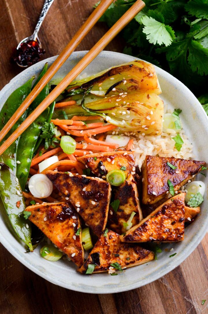 Chili Crisp Tofu Bowls - Naturallie Plant-Based