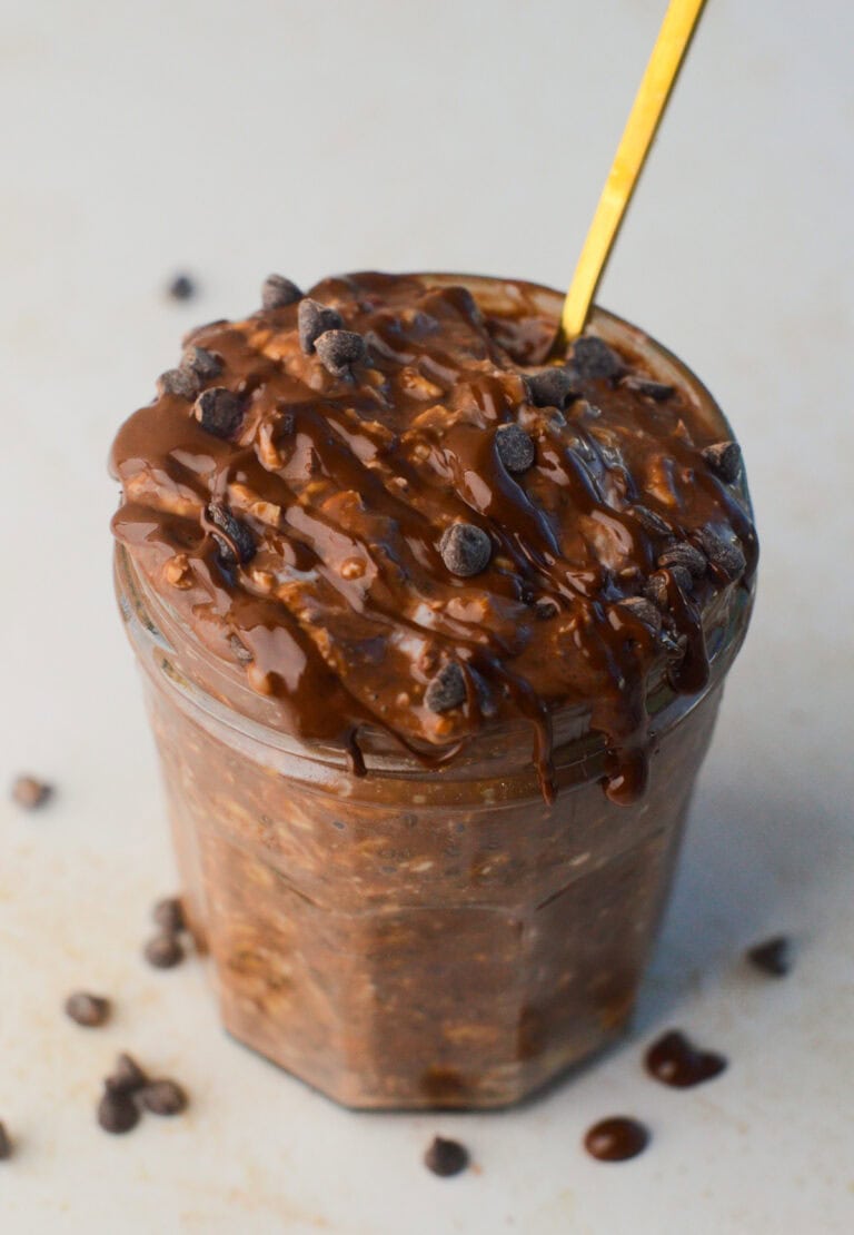 Healthy Chocolate Overnight Oats